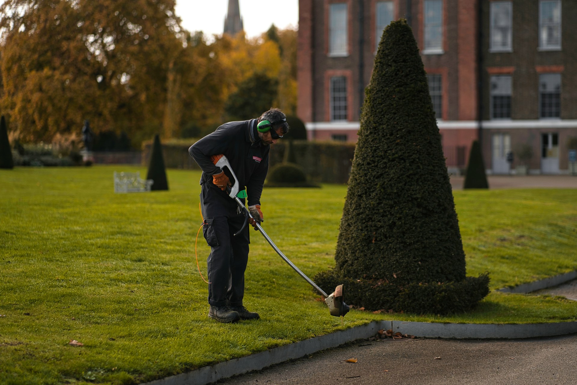 Firmen mit Außenbereichen oder Parkplätzen